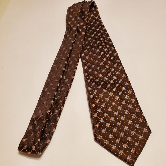 Neiman Marcus Necktie Brown Geometric Silk Neck Tie - Picture 2 of 5